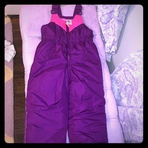 2T girls snow pants and mittens